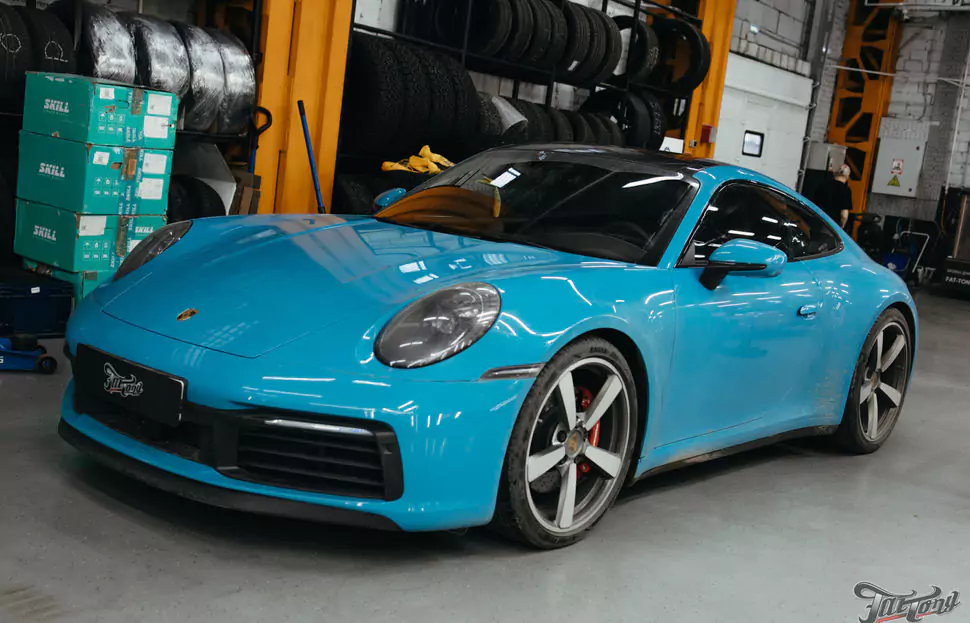 Правка диска и фирменный шиномонтаж на стендах Hunter для Porsche 911